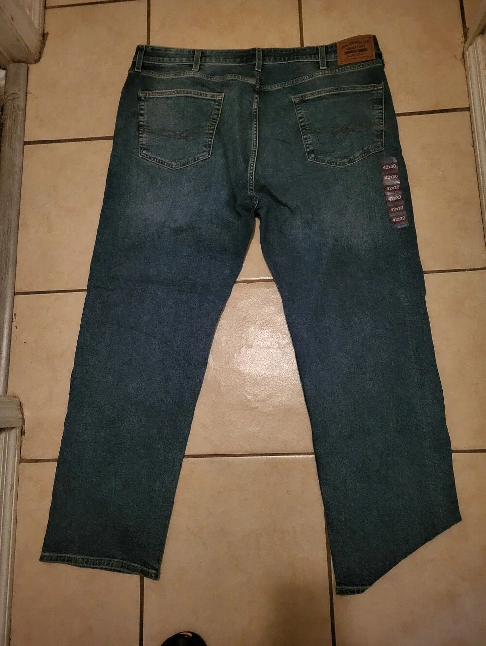 Levi's Dark Blue Relaxed Fit Men's Jeans